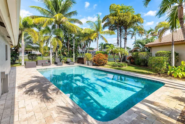 $675,000 | 21033 Cottonwood Drive, Boca Raton, FL 33428