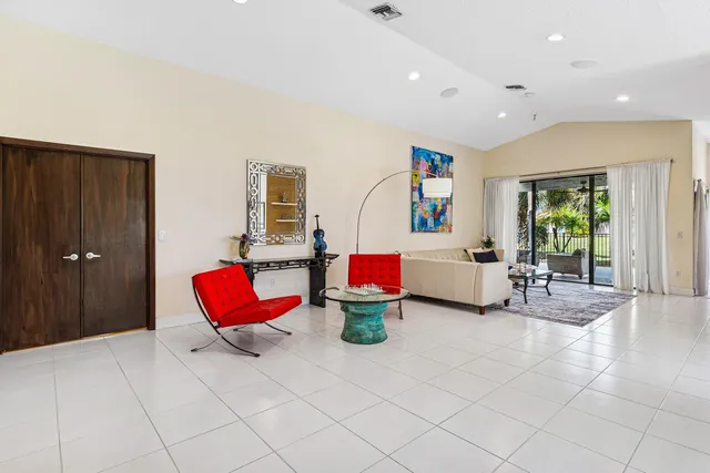 $675,000 | 21033 Cottonwood Drive, Boca Raton, FL 33428