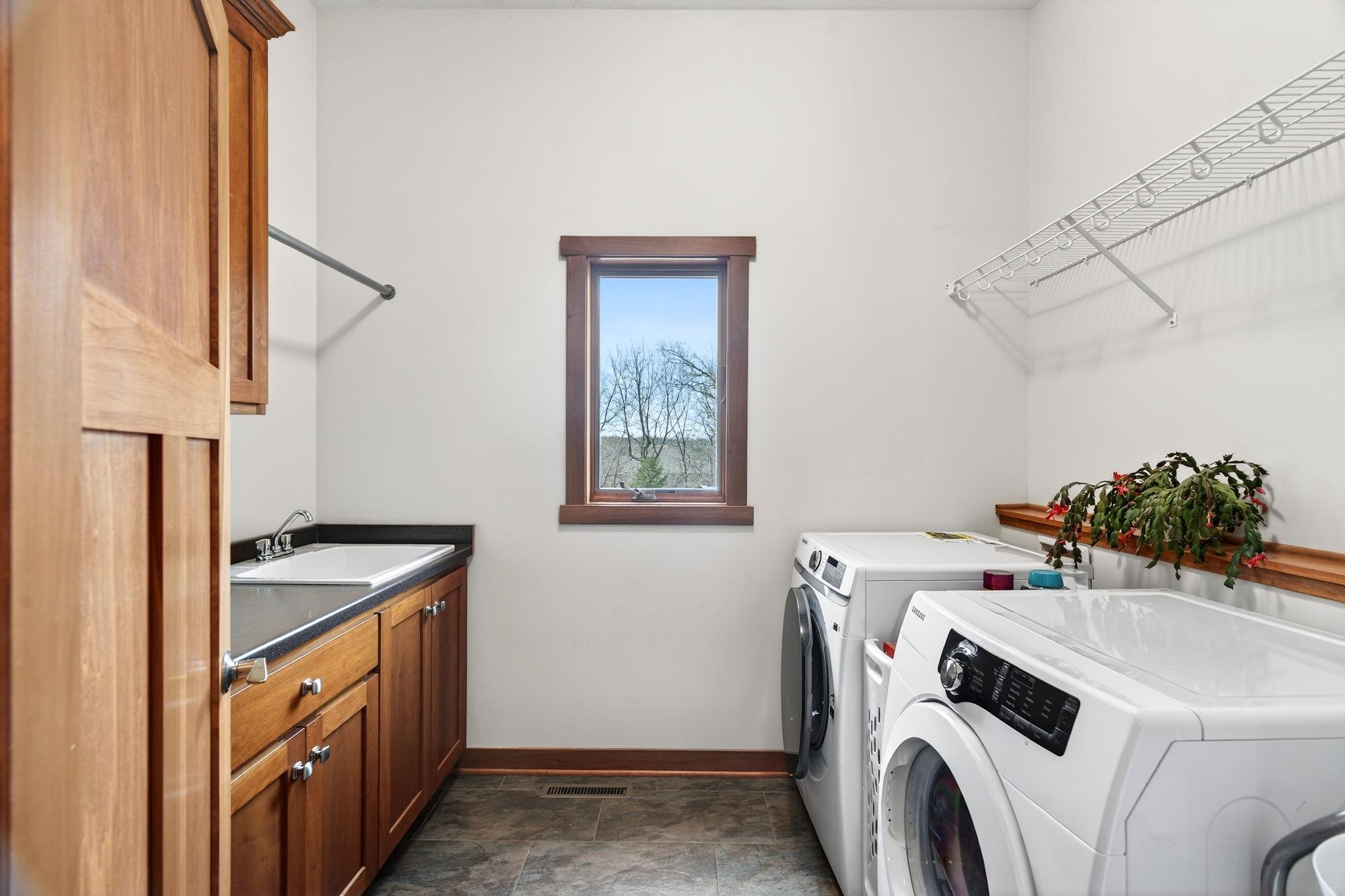 2348 Britwood Lane Southwest Rochester, MN 55902 - Photo 13 of 58