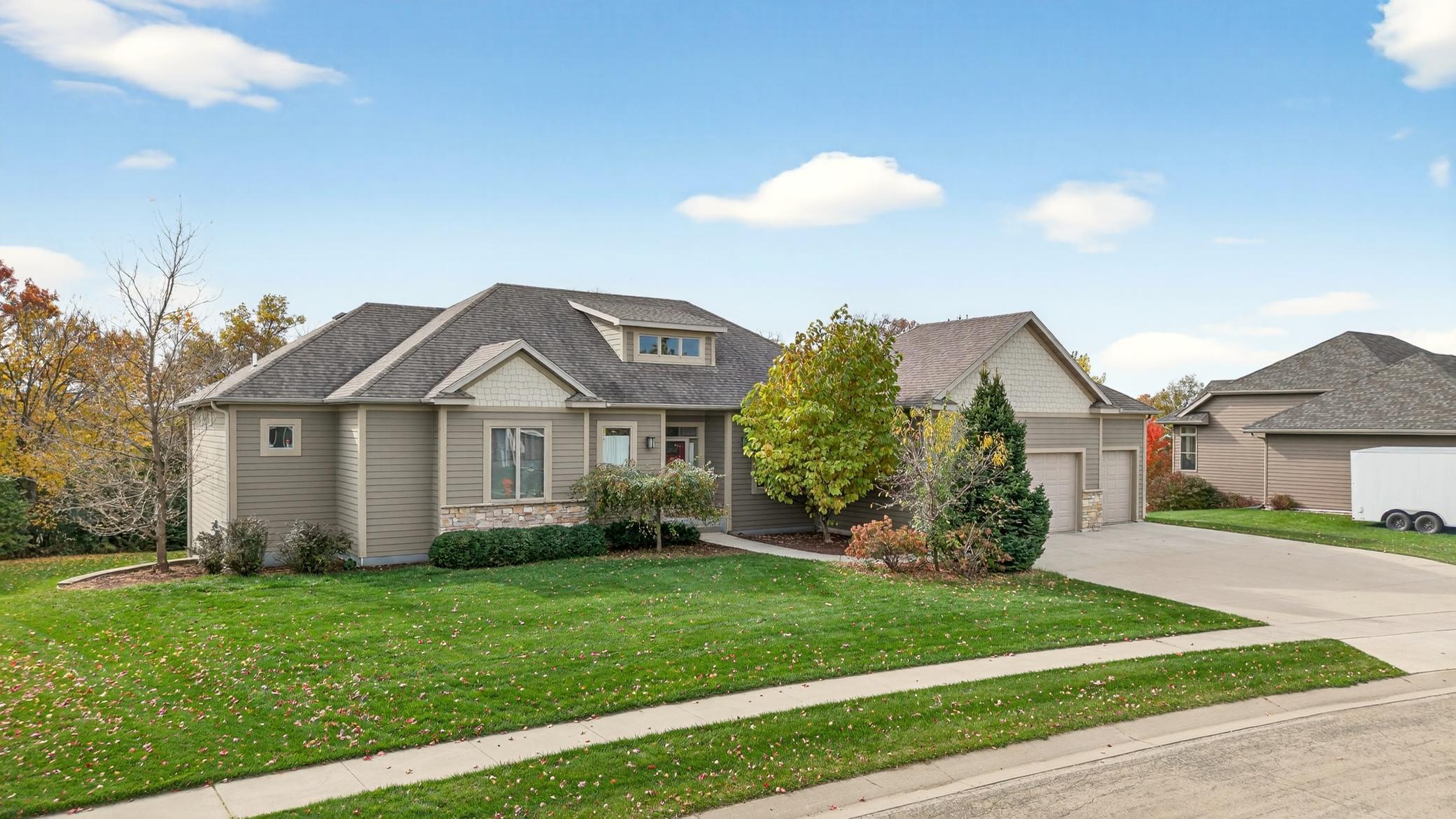 2348 Britwood Lane Southwest Rochester, MN 55902 - Photo 4 of 58