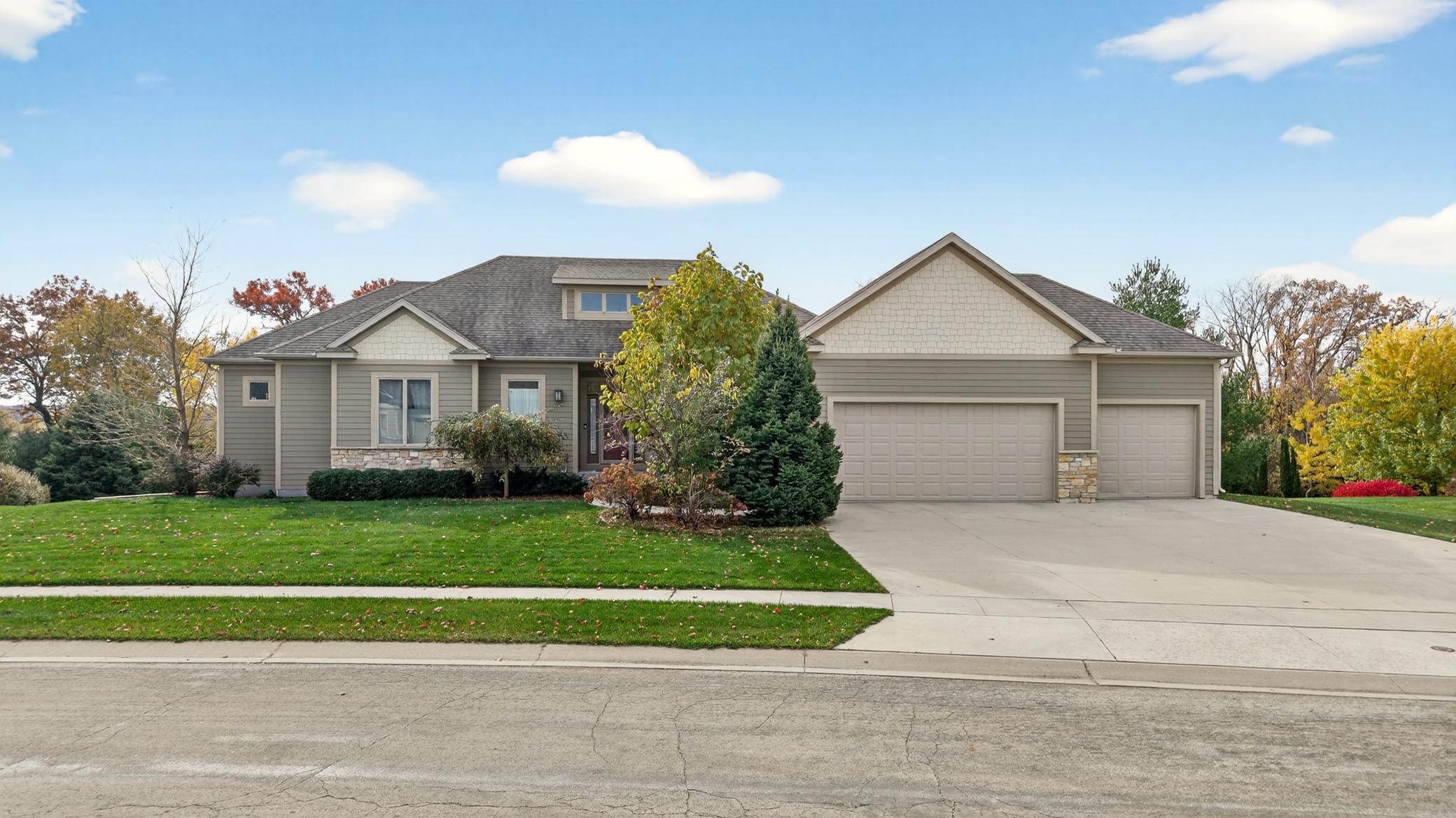 2348 Britwood Lane Southwest Rochester, MN 55902 - Photo 6 of 58