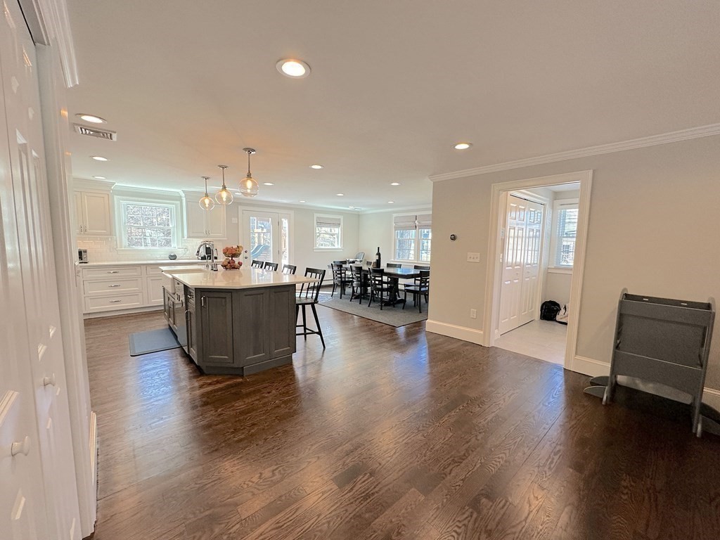 99 Westchester Road Newton, MA 02458 - Photo 12 of 41