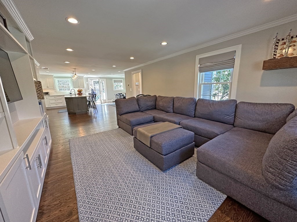 99 Westchester Road Newton, MA 02458 - Photo 13 of 41