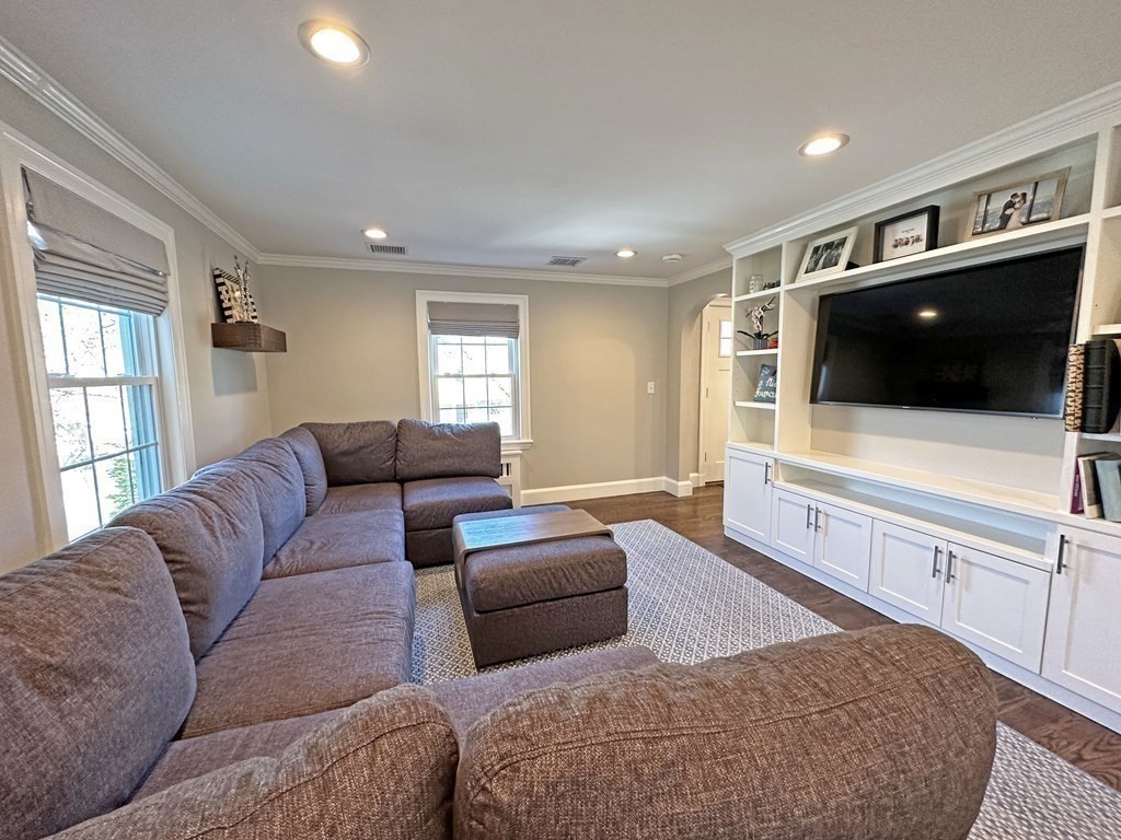 99 Westchester Road Newton, MA 02458 - Photo 14 of 41