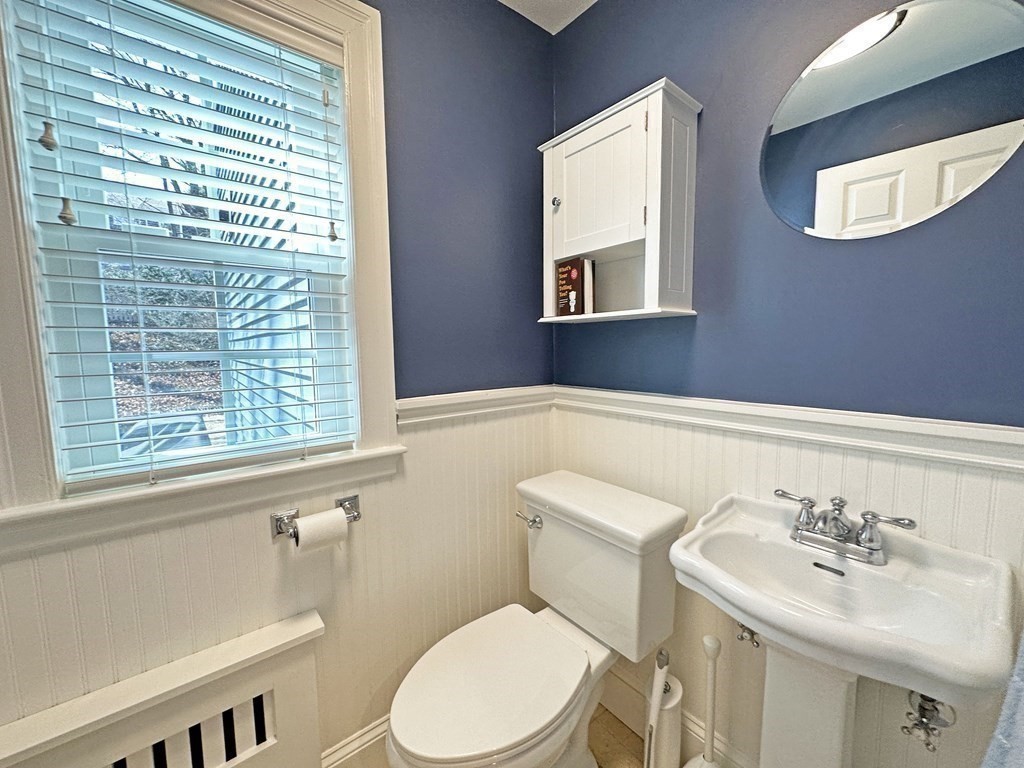 99 Westchester Road Newton, MA 02458 - Photo 17 of 41