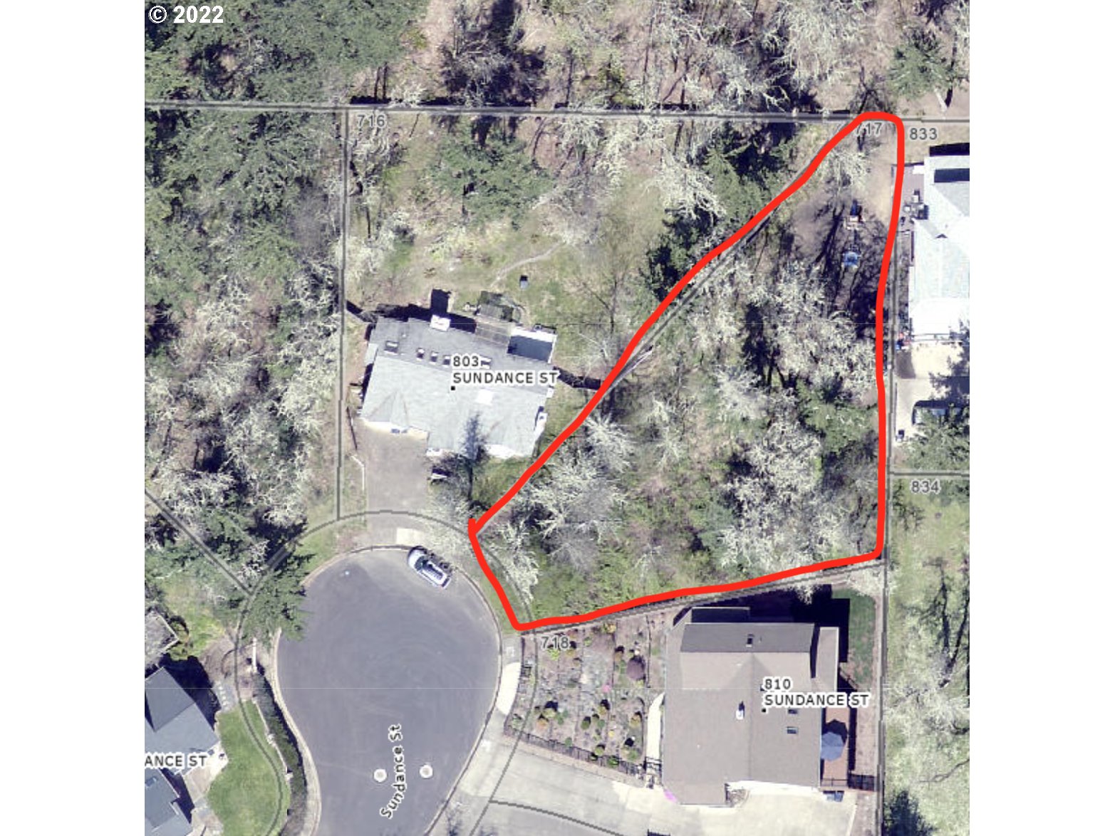 806 Sundance Street Eugene, OR 97405 - Photo 2 of 7 a view of entryway