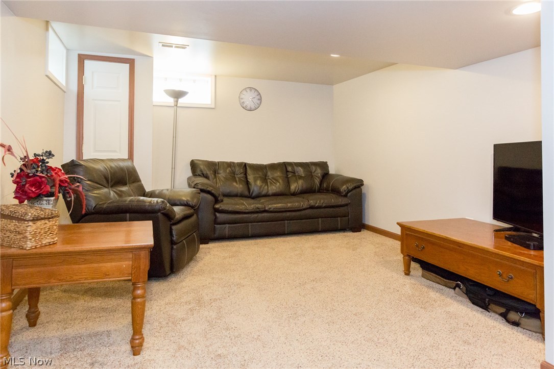 1013 Wall Road Wadsworth, OH 44281 - Photo 22 of 25 Gallery Image 22