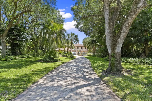 $5,250,000 | 3984 Southeast Old St Lucie Boulevard, Stuart, FL 34996