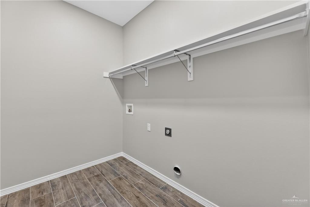 425 Serg Loop Alamo, TX 78516 - Photo 11 of 18