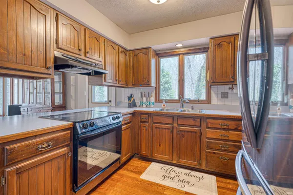 $379,000 | 966 Highway 66, New Harmony, IN 47631