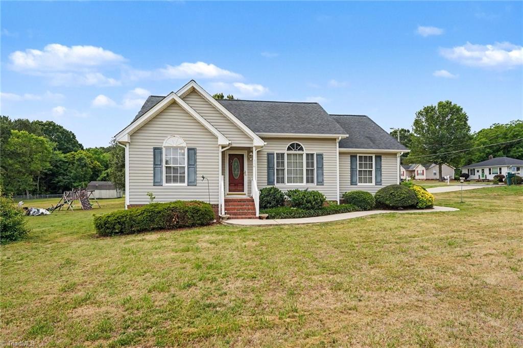 116 Moore Street Graham, NC 27253 - Photo 25 of 28