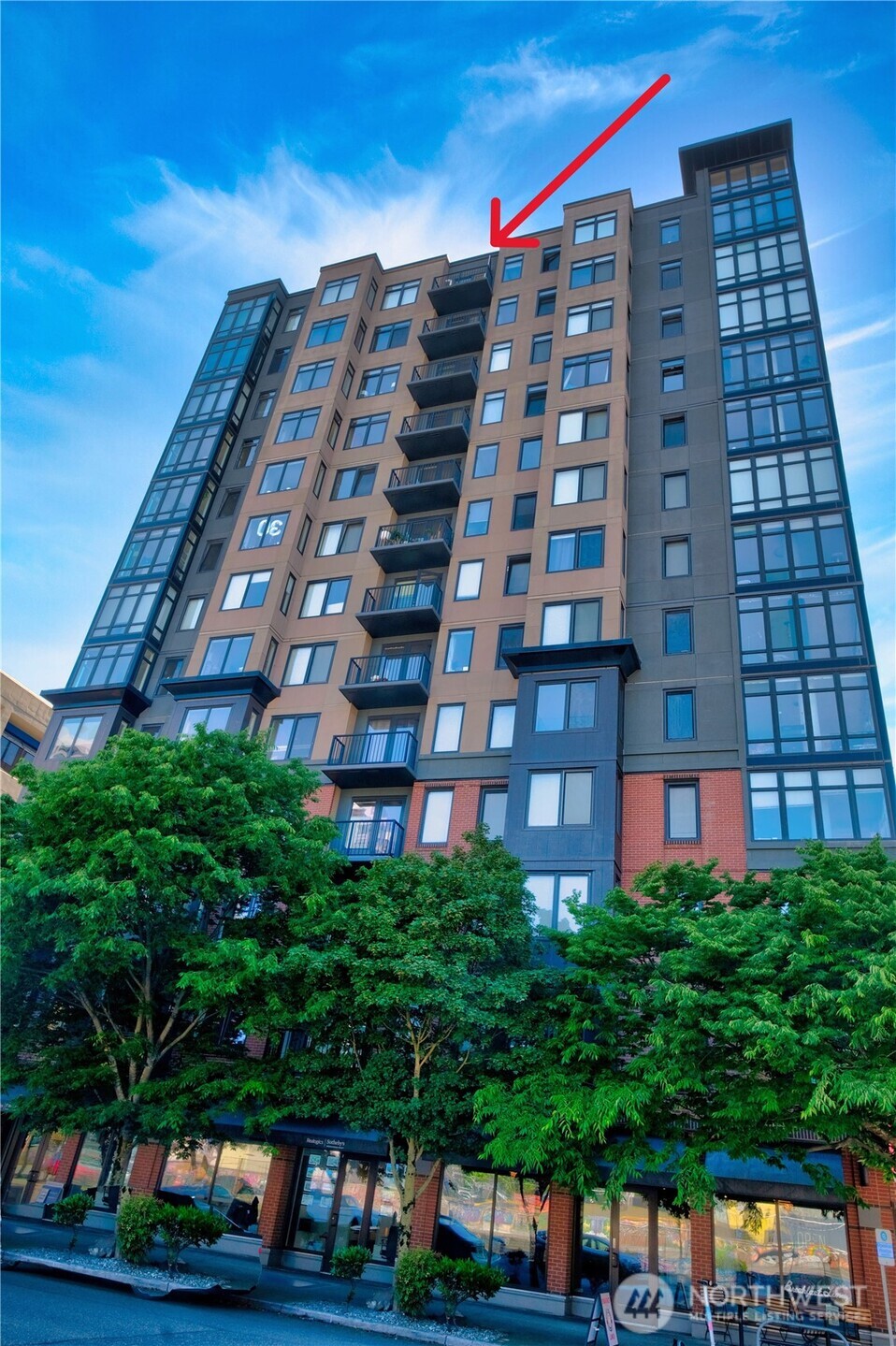 2721 1st Avenue, Unit PH06 Seattle, WA 98121 - Photo 2 of 31