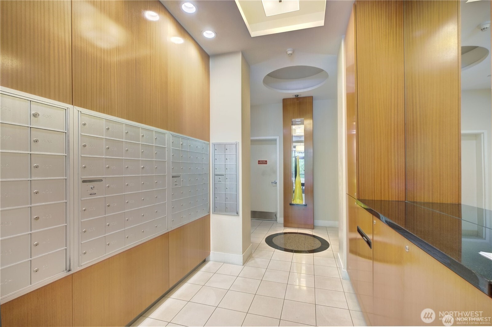 2721 1st Avenue, Unit PH06 Seattle, WA 98121 - Photo 28 of 31