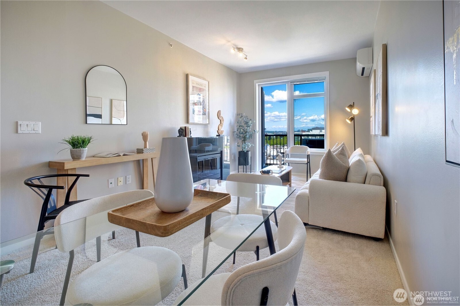 2721 1st Avenue, Unit PH06 Seattle, WA 98121 - Photo 5 of 31