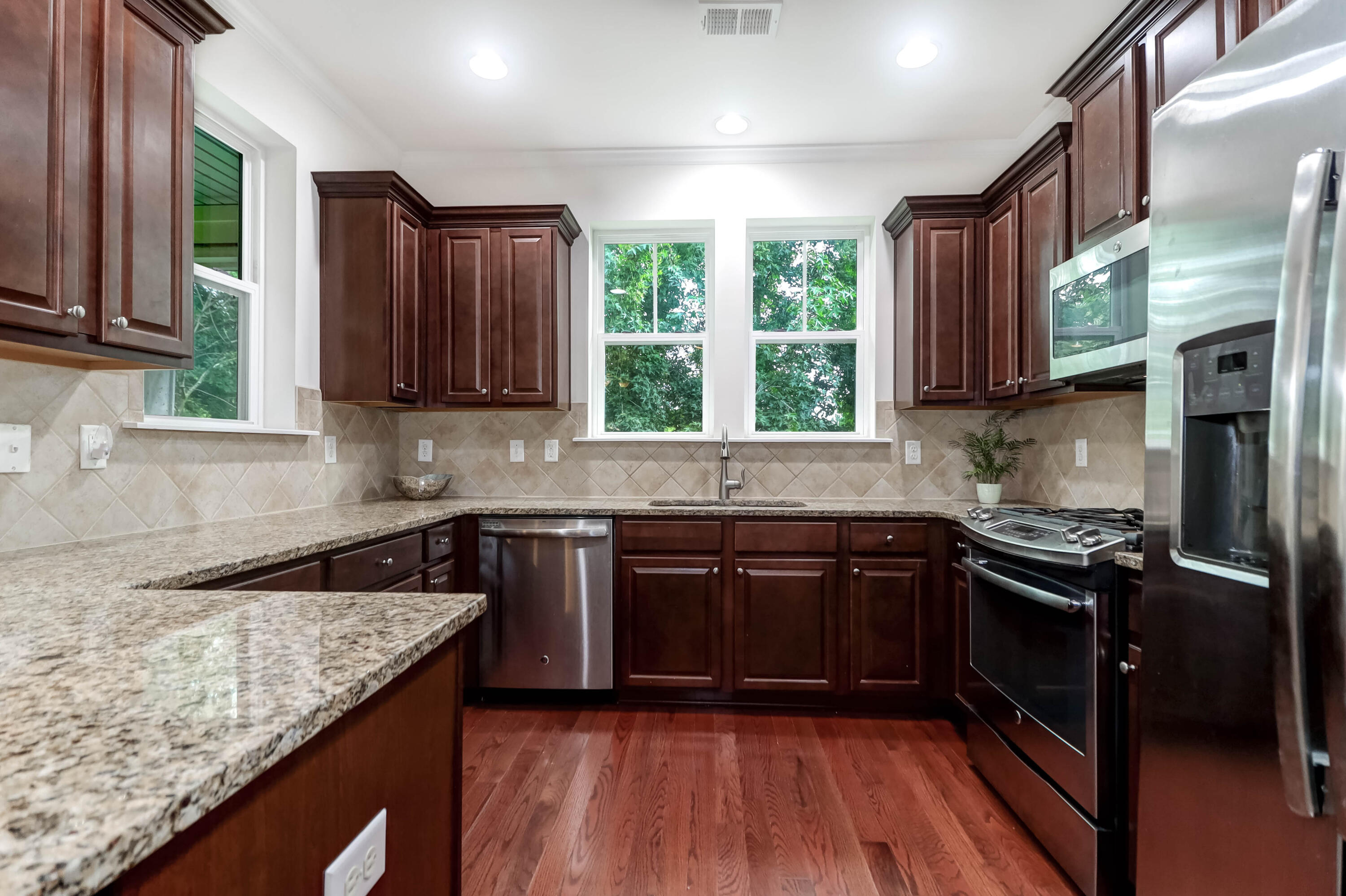 1244 Dingle Road Mount Pleasant, SC 29466 - Photo 15 of 31 Kitchen 3