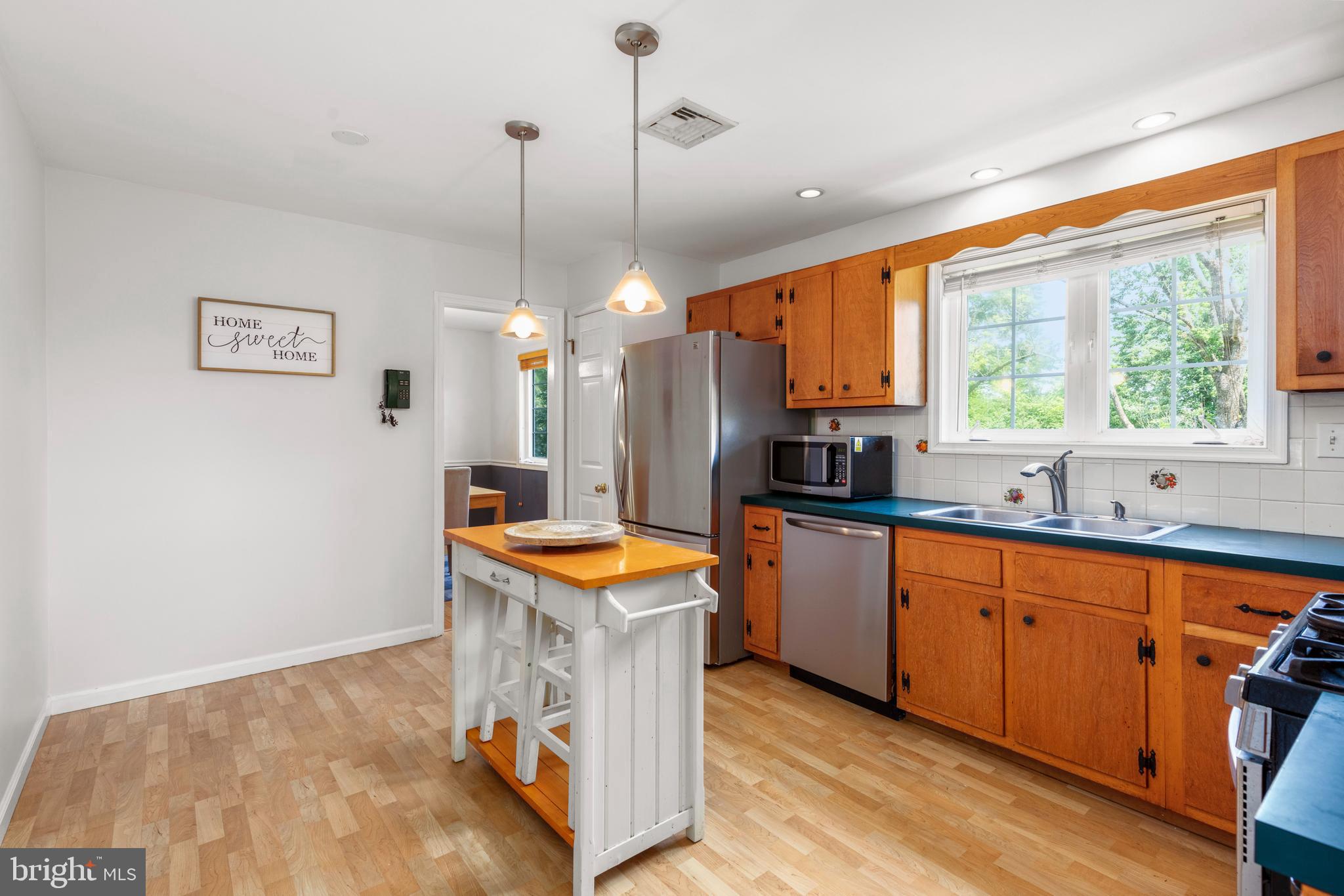 3206 Nottingham Road Norristown, PA 19403 - Photo 12 of 41 Gallery Image 12