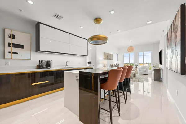 $1,150,000 | 155 East Boca Raton Road, Unit 919, Boca Raton, FL 33432