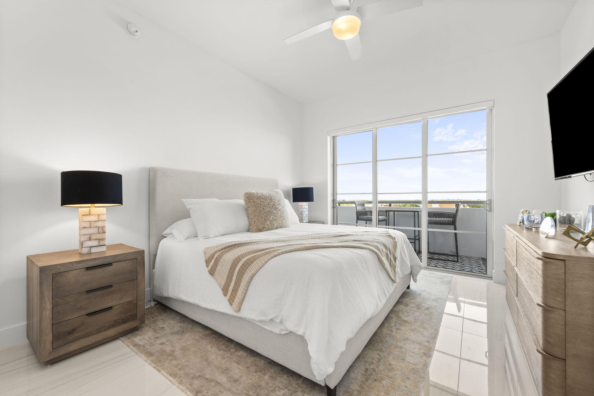 155 East Boca Raton Road, Unit 919 Boca Raton, FL 33432 - Photo 5 of 19 8-web-or-mls-_BWP3954