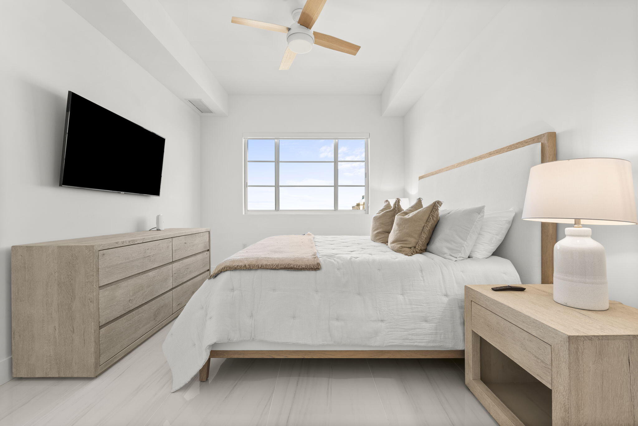 155 East Boca Raton Road, Unit 919 Boca Raton, FL 33432 - Photo 9 of 19 5-web-or-mls-_BWP3945