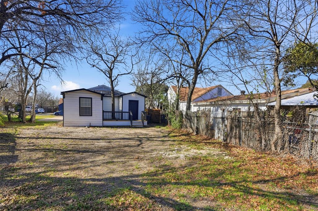 2012 Tennessee Avenue Dallas, TX 75224 - Photo 23 of 28 a house view with a outdoor space