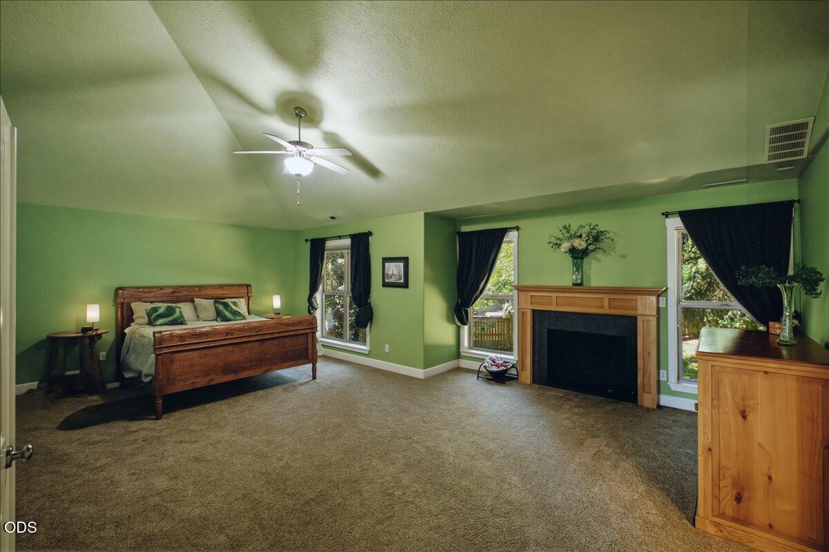 2448 Northwest Violet Avenue Albany, OR 97321 - Photo 31 of 46