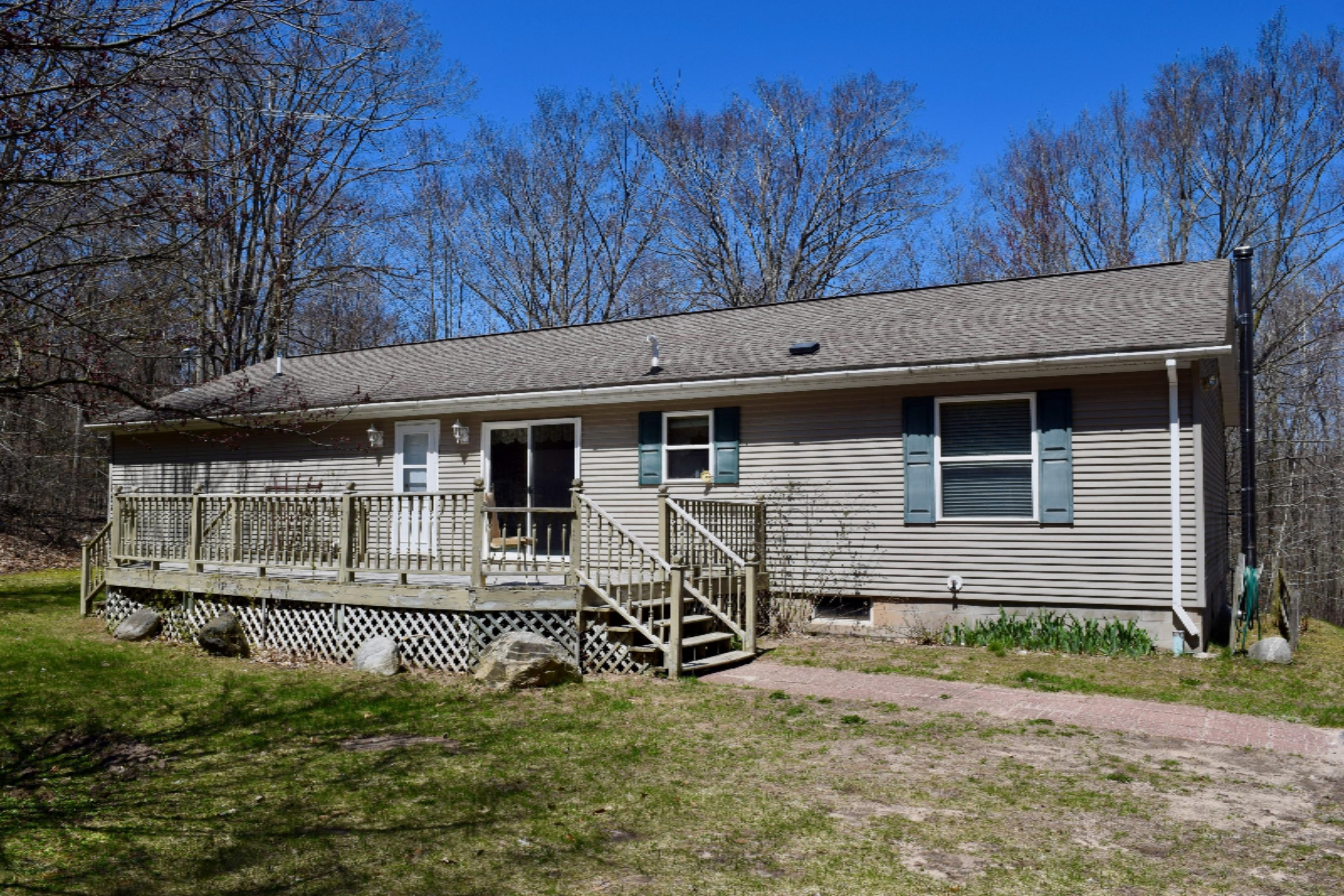 5061 Schoedel Road Manistee, MI 49660 - Photo 3 of 39 DSC_0010