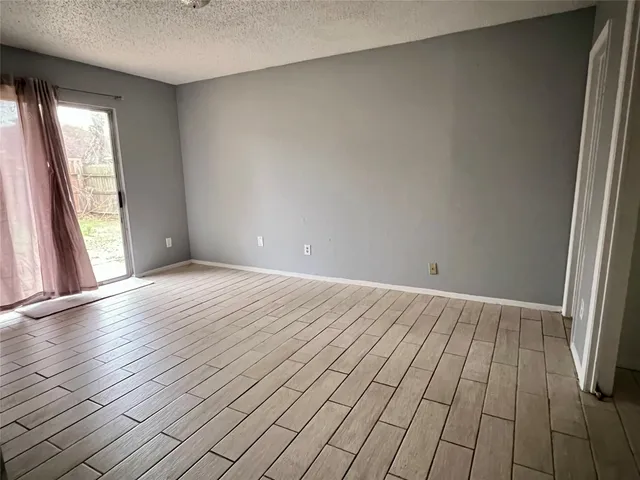 $1,750 | 10610 Sandy River Drive, Sugar Land, TX 77498