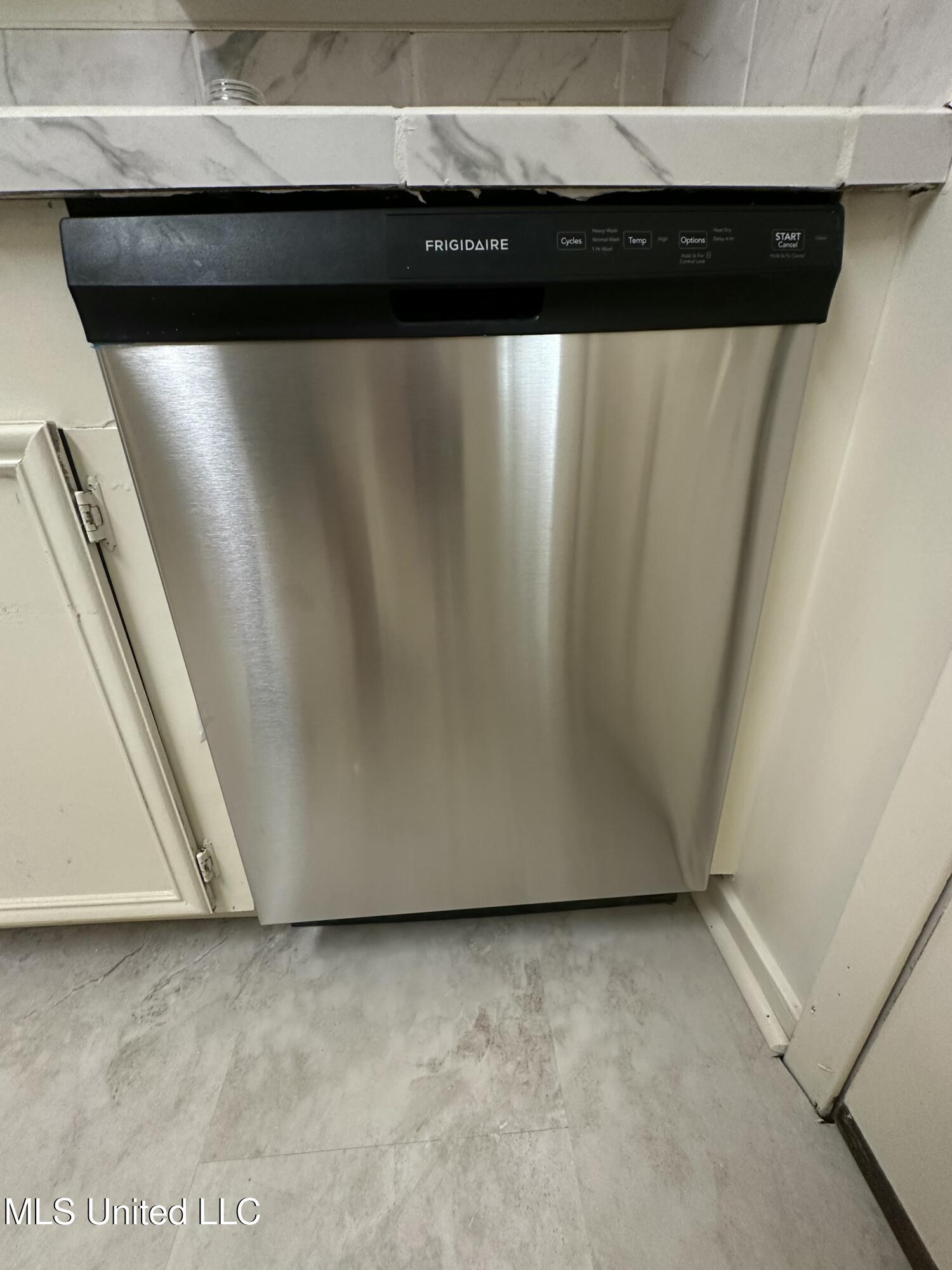 2835 Glenderry Street Jackson, MS 39212 - Photo 17 of 41 IMG_3654