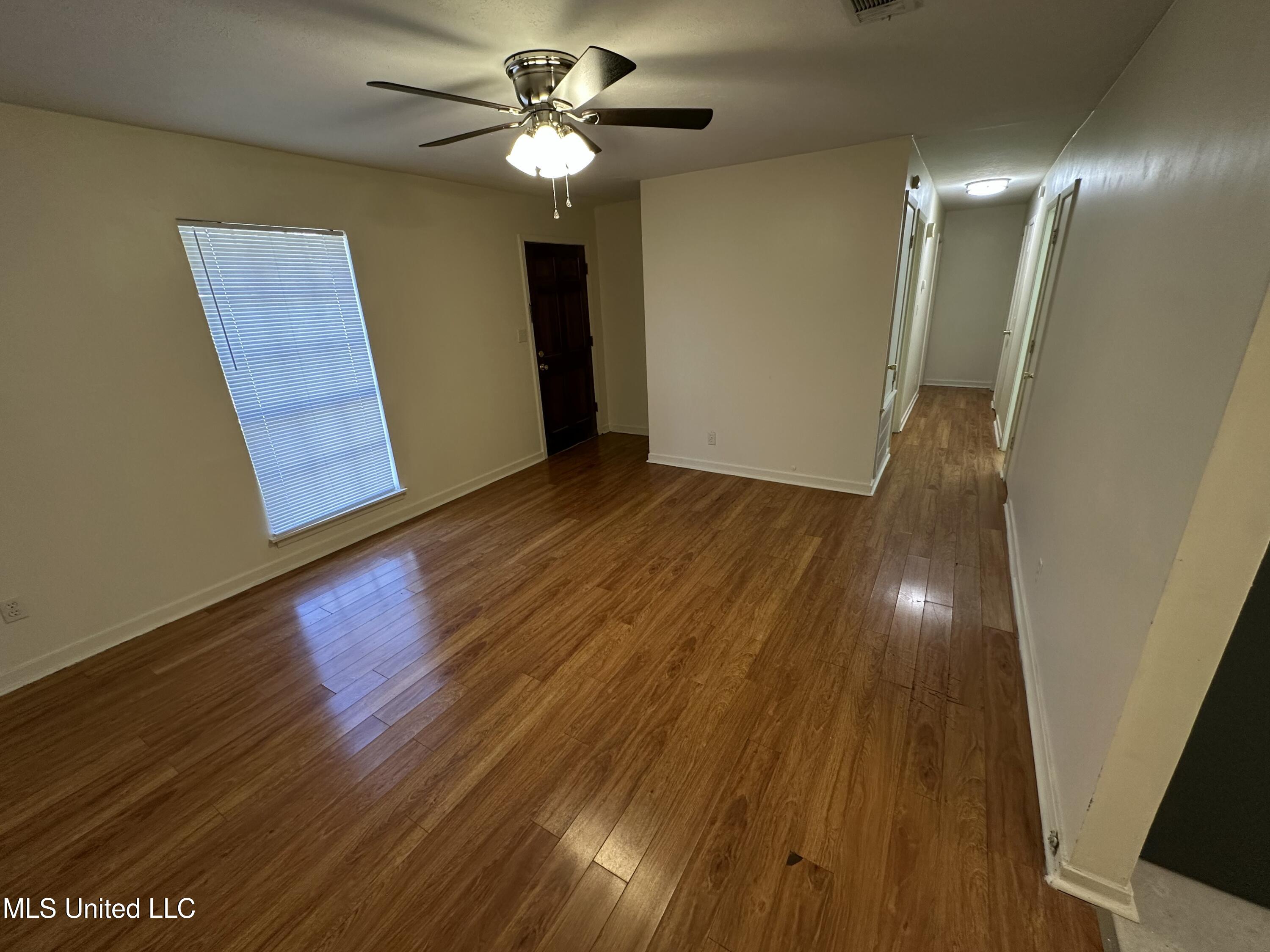 2835 Glenderry Street Jackson, MS 39212 - Photo 2 of 41 IMG_3694