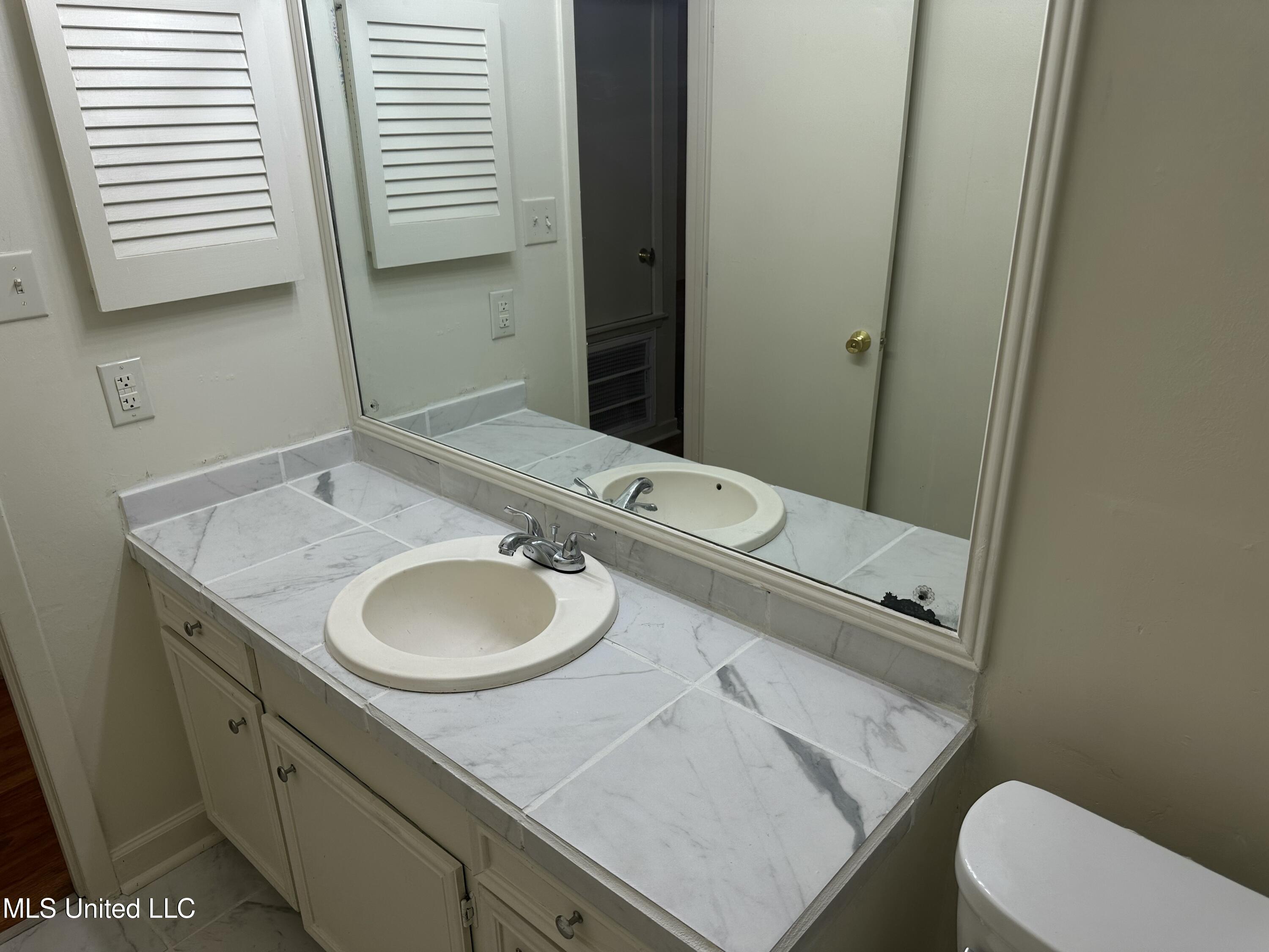 2835 Glenderry Street Jackson, MS 39212 - Photo 24 of 41 IMG_3670