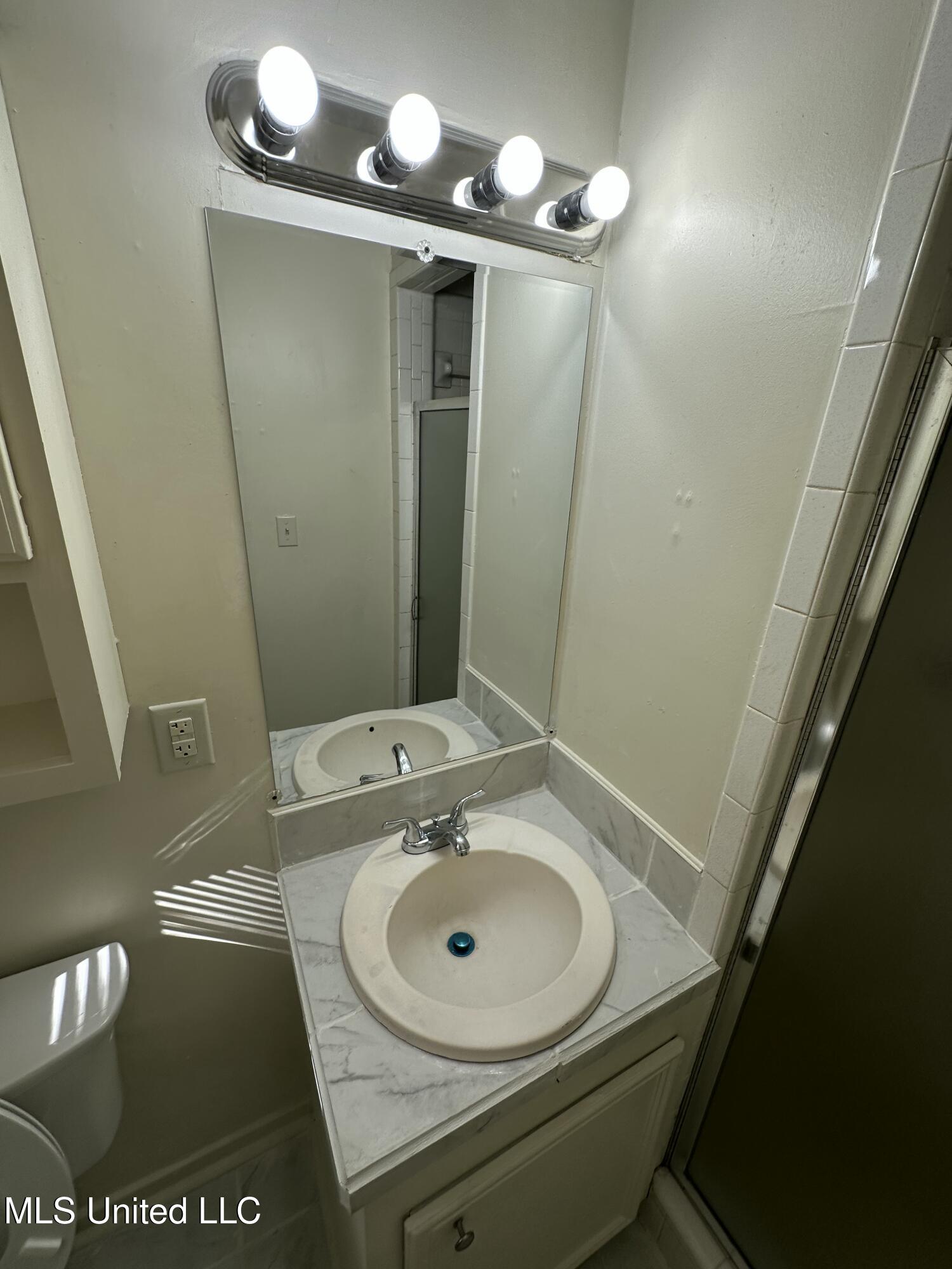 2835 Glenderry Street Jackson, MS 39212 - Photo 30 of 41 IMG_3680