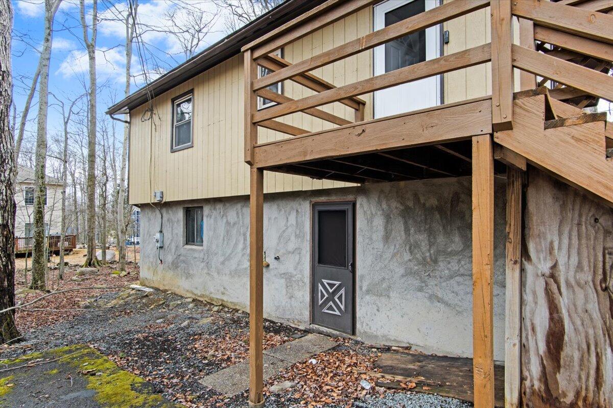 3 Property Package Tobyhanna, PA 18466 - Photo 24 of 25 a brick building with a large windows