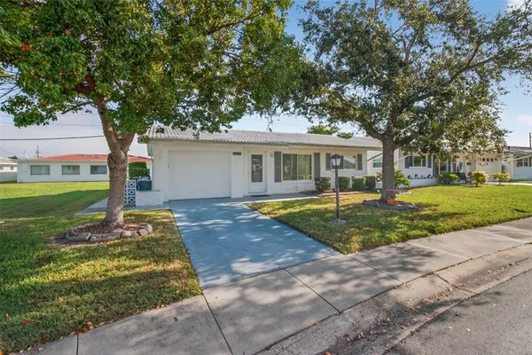$249,900 | 9481 45th Place, Unit 9481, Pinellas Park, FL 33782
