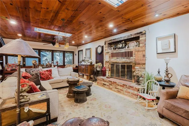 $1,625,000 | 24713 Choke Cherry Lane, Newhall, CA 91321