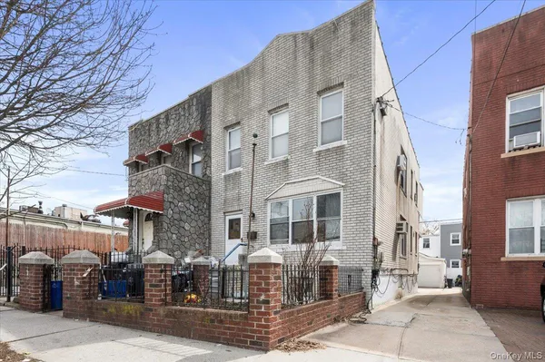 $839,999 | 2882 Miles Avenue | Throgs Neck