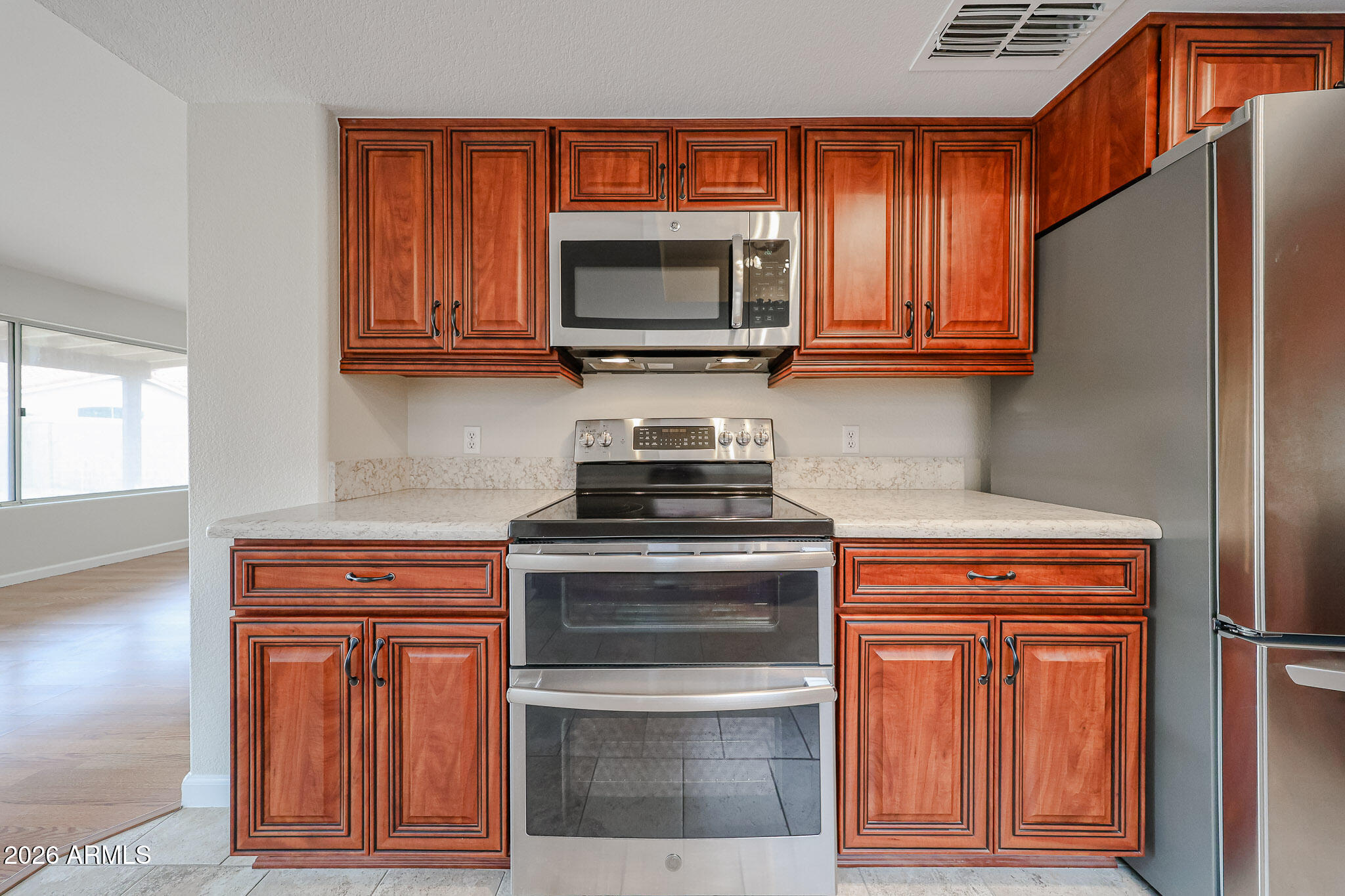 4725 East St John Road Phoenix, AZ 85032 - Photo 13 of 40 Kitchen