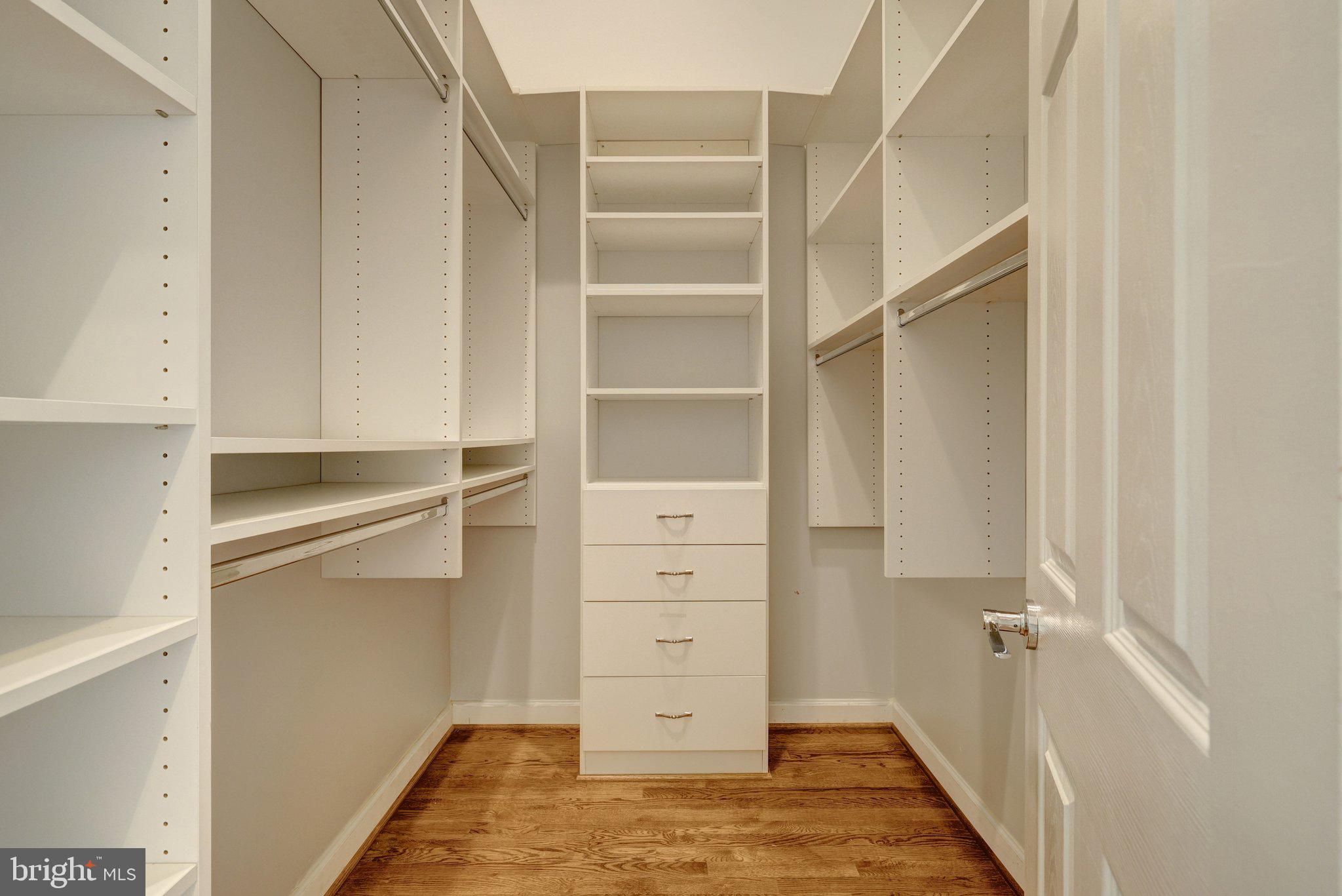 2007 Carrhill Road Vienna, VA 22181 - Photo 37 of 86 Walk-In closet with Built-Ins