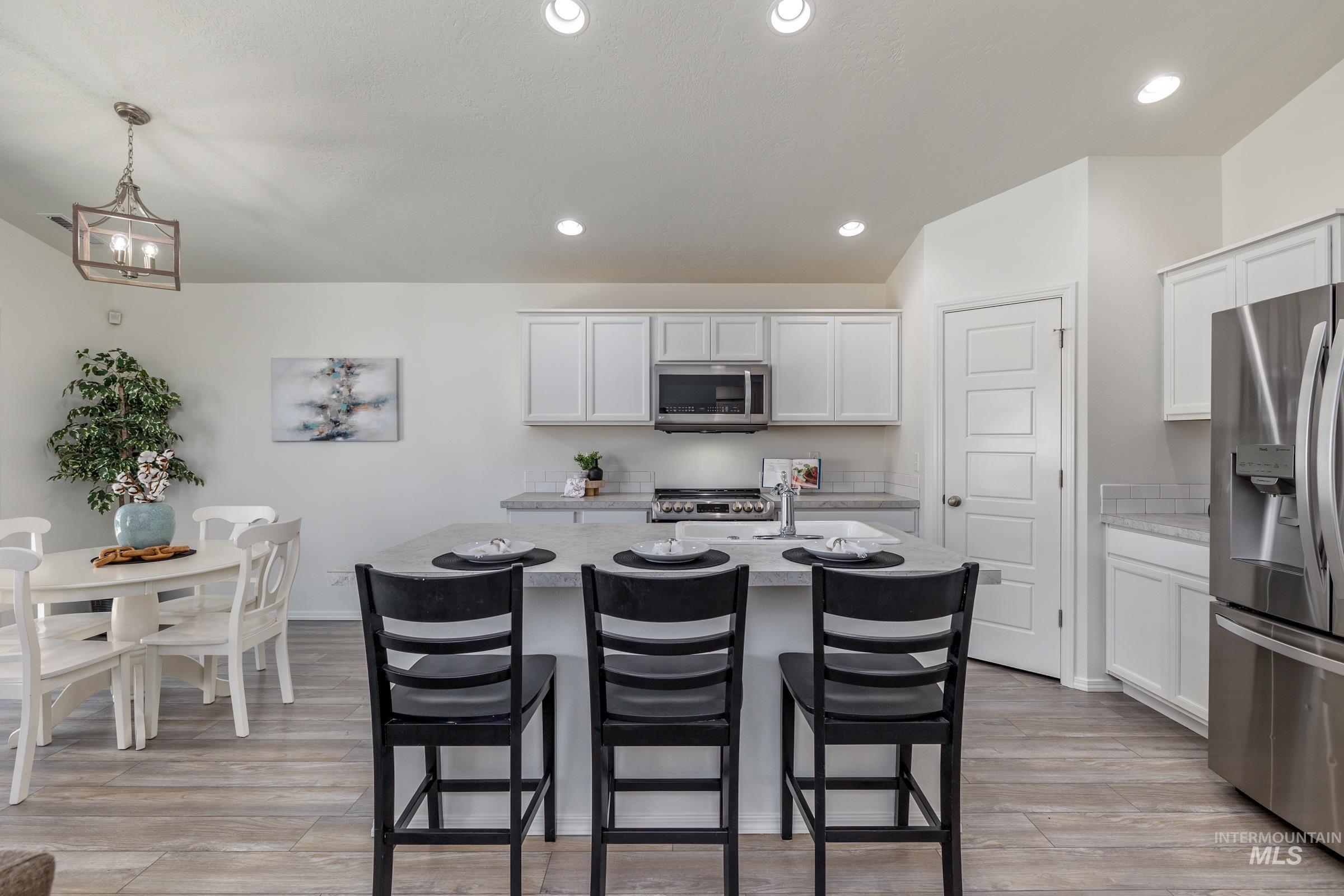 11852 West Hidden Point Street Star, ID 83669 - Photo 12 of 50