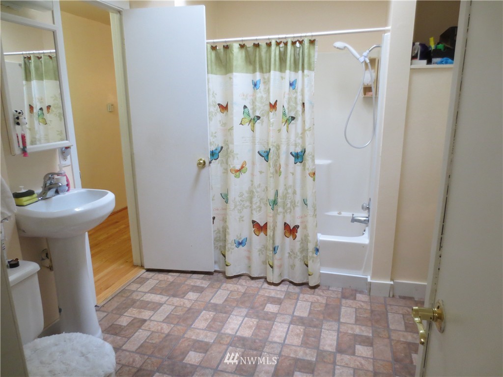 3111 East Grapeview Loop Road Grapeview, WA 98546 - Photo 16 of 25 Gallery Image 16