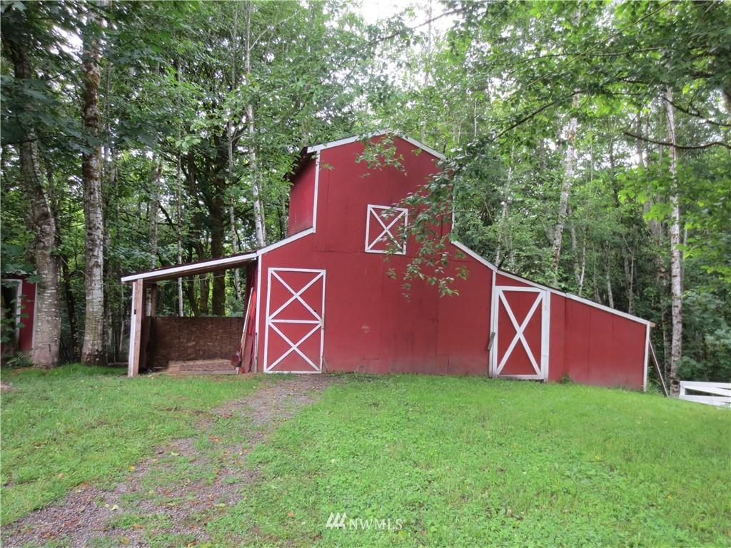 3111 East Grapeview Loop Road Grapeview, WA 98546 - Photo 3 of 25 Gallery Image 3