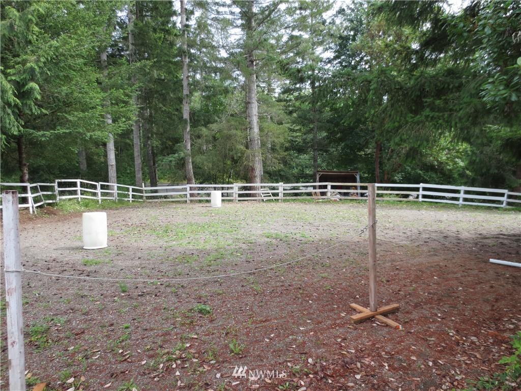 3111 East Grapeview Loop Road Grapeview, WA 98546 - Photo 23 of 25 Gallery Image 23