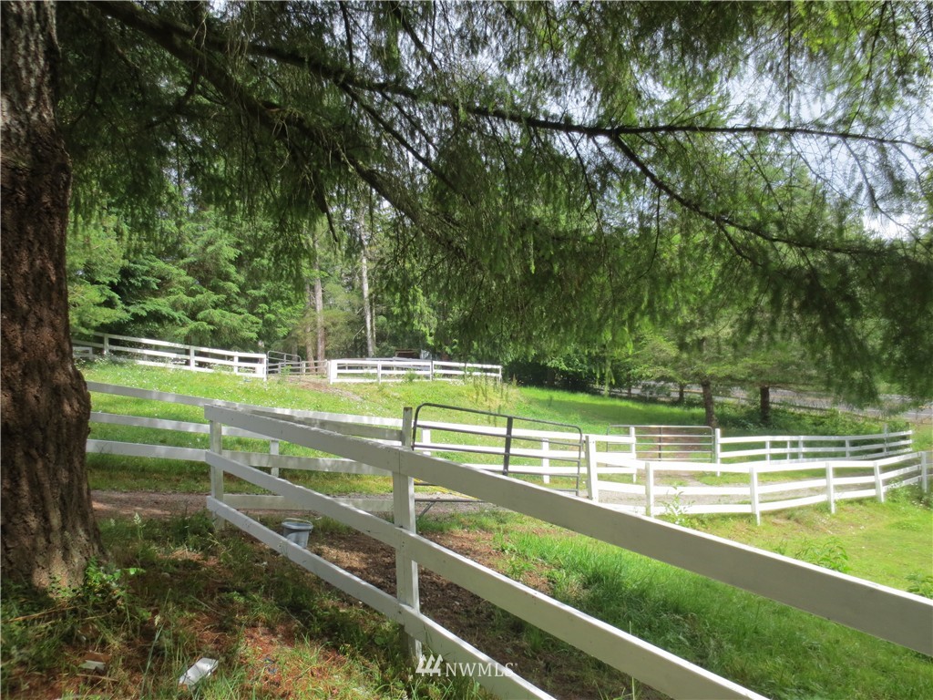 3111 East Grapeview Loop Road Grapeview, WA 98546 - Photo 24 of 25 Gallery Image 24