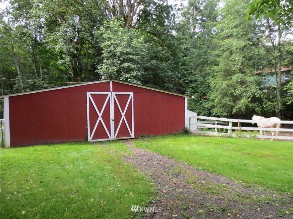3111 East Grapeview Loop Road Grapeview, WA 98546 - Photo 4 of 25 Gallery Image 4
