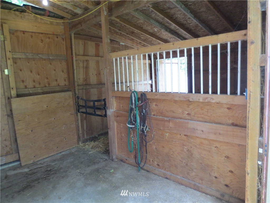 3111 East Grapeview Loop Road Grapeview, WA 98546 - Photo 5 of 25 Gallery Image 5