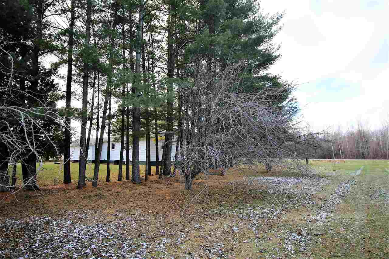 4380 North 11 Mile Road Pinconning, MI 48650 - Photo 9 of 20
