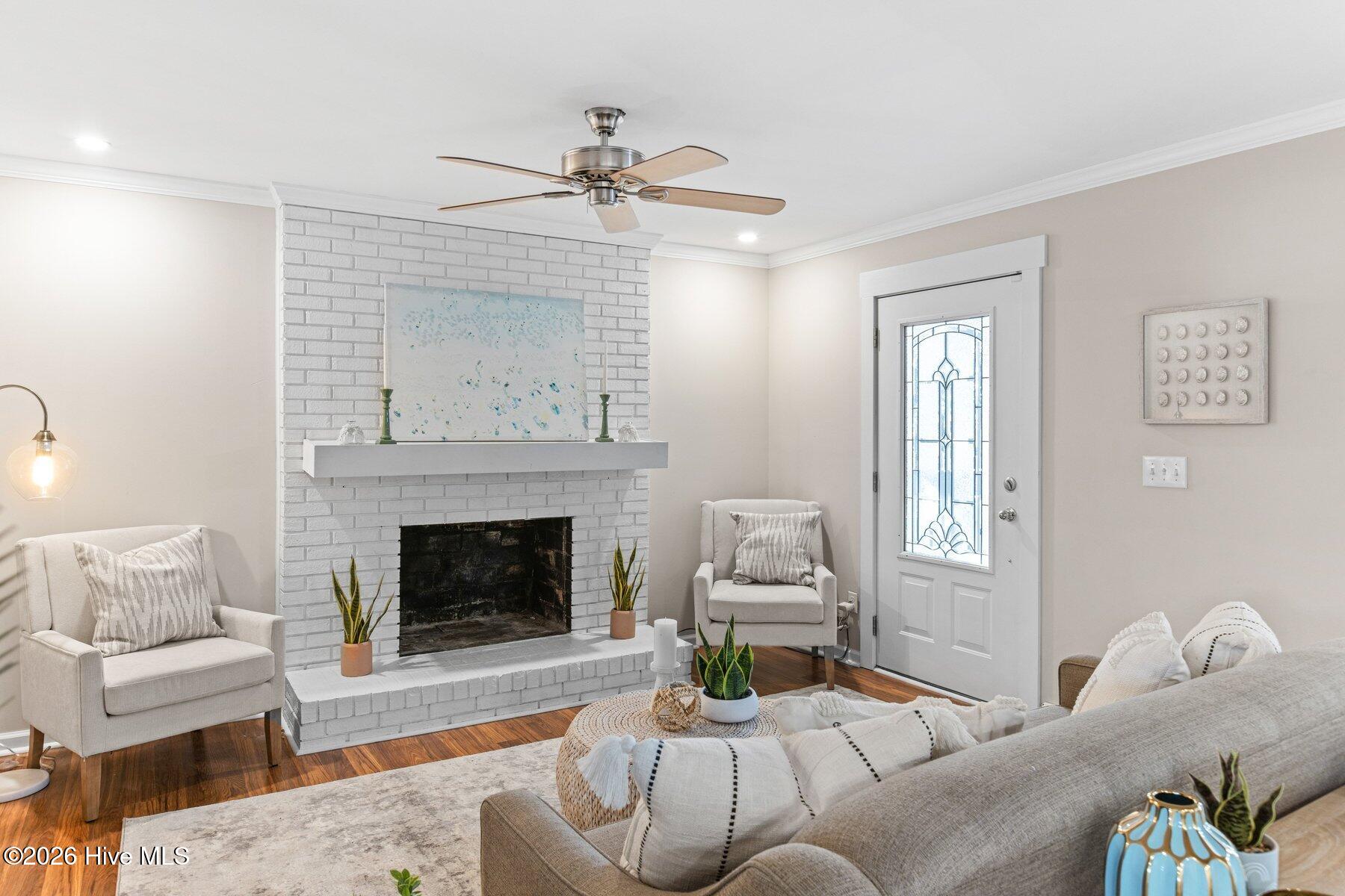 101 Kingston Road Wilmington, NC 28409 - Photo 5 of 47 living room