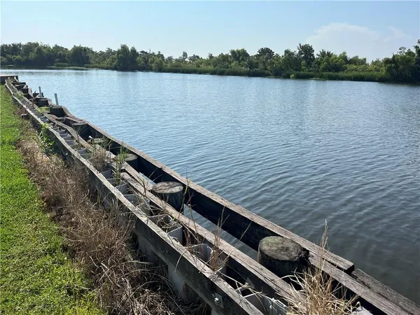 $150,000 | 108 West Kerrys Pointe Point, Des Allemands, LA 70030