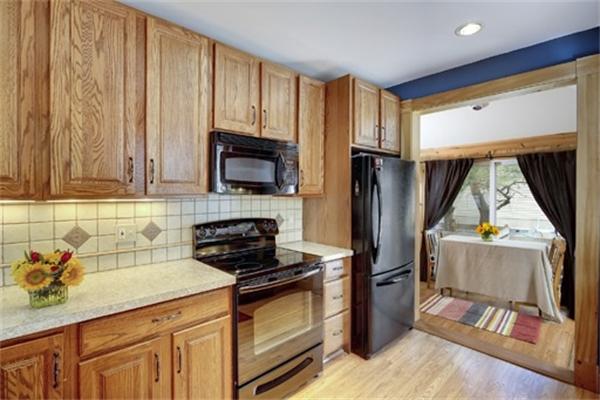487 Main Street Walpole, MA 02081 - Photo 3 of 21 Gallery Image 3