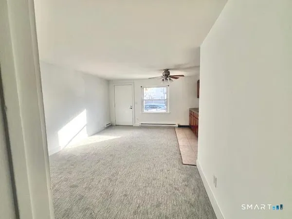 a view of empty room with window