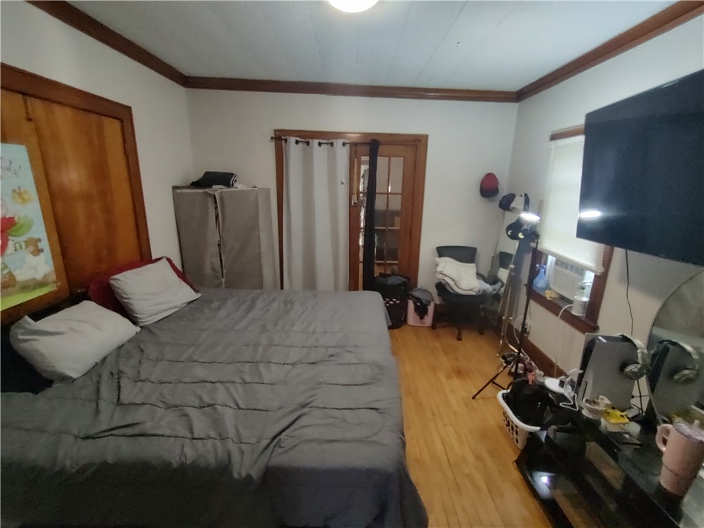 29 Hillcrest Street Rochester, NY 14609 - Photo 16 of 24 1st floor bedroom